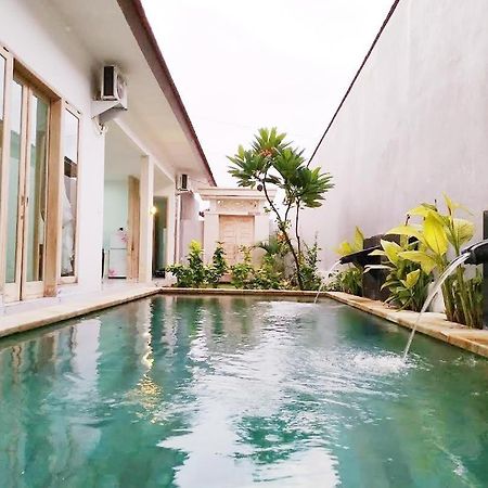 Villa Santika Banjar  Eksteriør billede